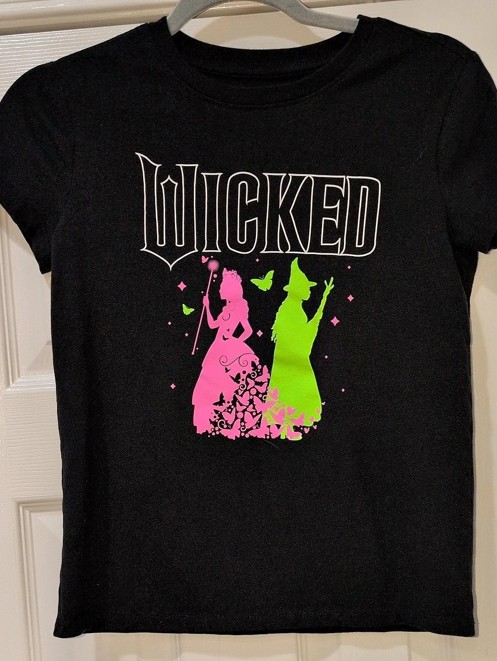 Universal City Studios Wicked Graphic Tee Graphic Tee in Black  -Size Large Kids